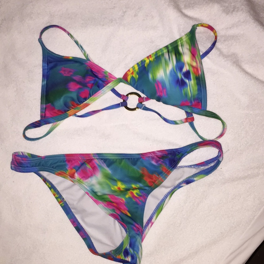 Guess bikini small